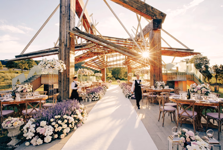 Réception de mariage au pavillon de musique de Frank Gehry, Château La Coste